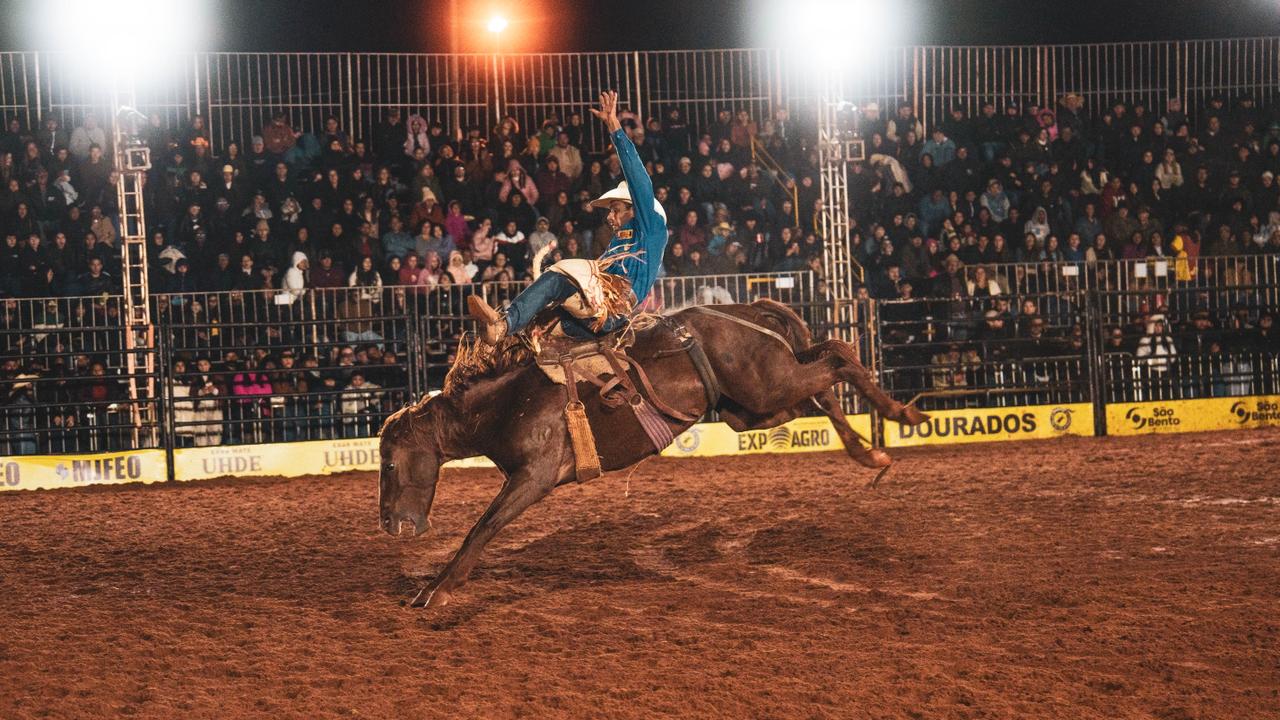 60ª Expoagro: rodeio termina com arena completamente lotada e definição dos campeões - Expoagro Dourados MS